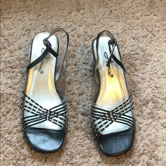 Clear Trendy Stone Heels - Picture 2 of 5